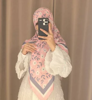روسری گلدار